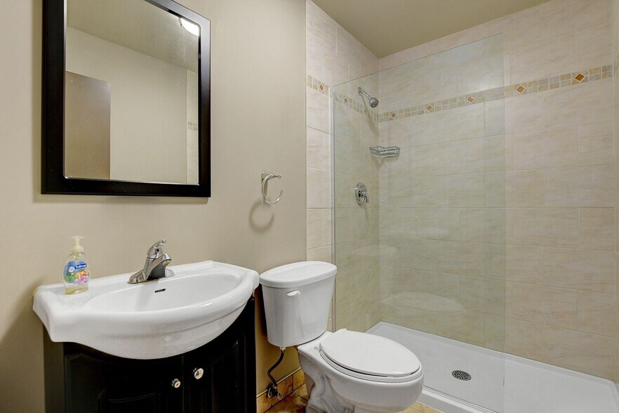 More Photos Of 2991 Carp Rd, Ottawa Office For Lease