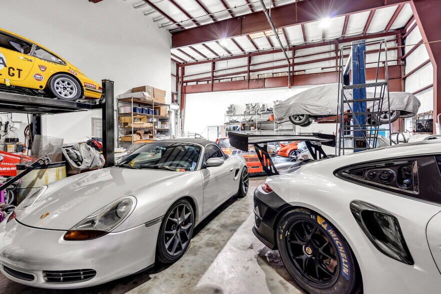 More Photos Of 3709 Interstate Park Rd S, Riviera Beach Light Manufacturing For Sale