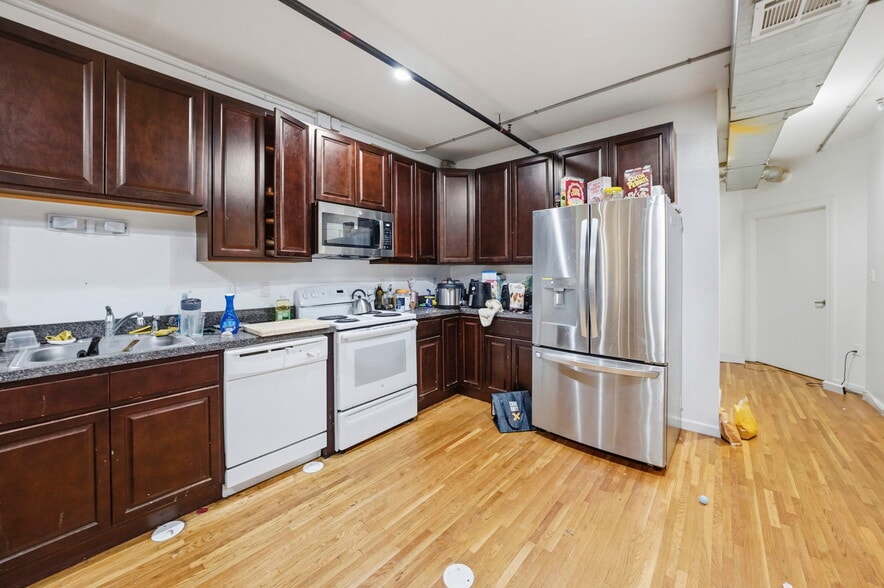 More Photos Of 378 George St, New Brunswick Storefront Retail Residential For Sale