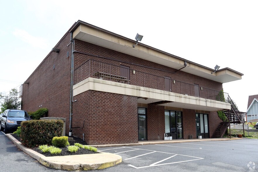 More Photos Of 8868 Belair Rd, Nottingham Medical For Lease