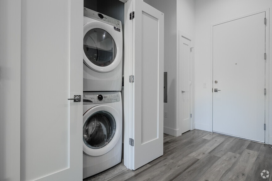More Photos Of 19 Washington Ave, Suffern Apartments For Sale