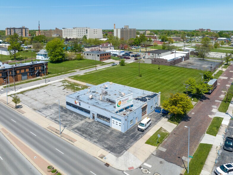 More Photos Of 114 19th St, Toledo Land For Sale