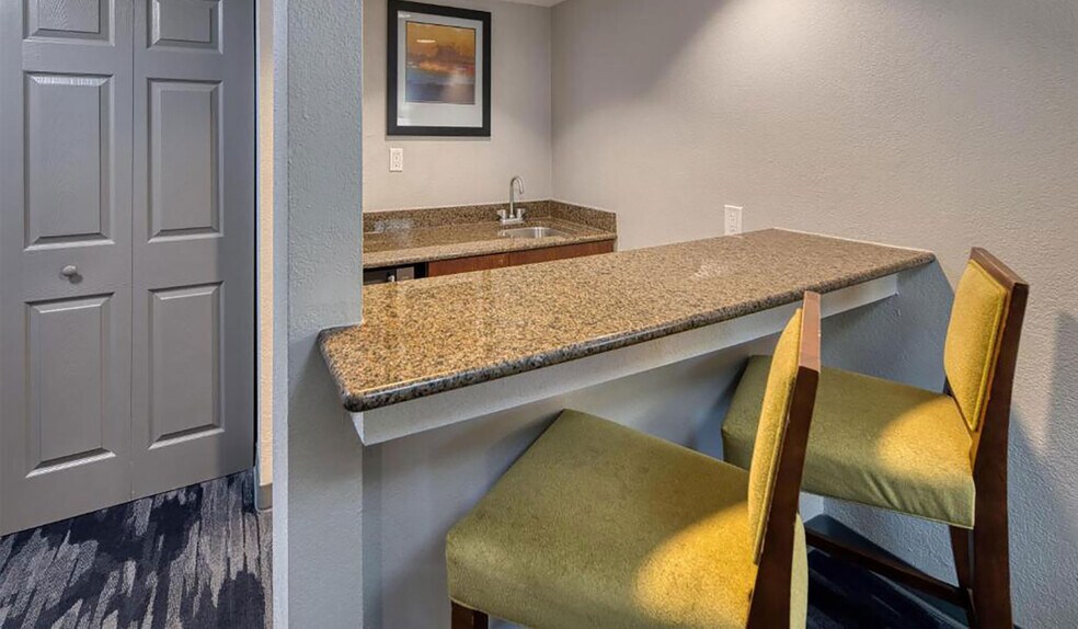 More Photos Of 1030 State Road 229, Batesville Hotel For Sale