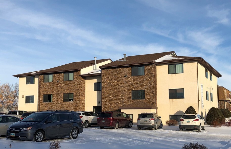 More Photos Of 2718 Gateway Ave, Bismarck Office For Lease