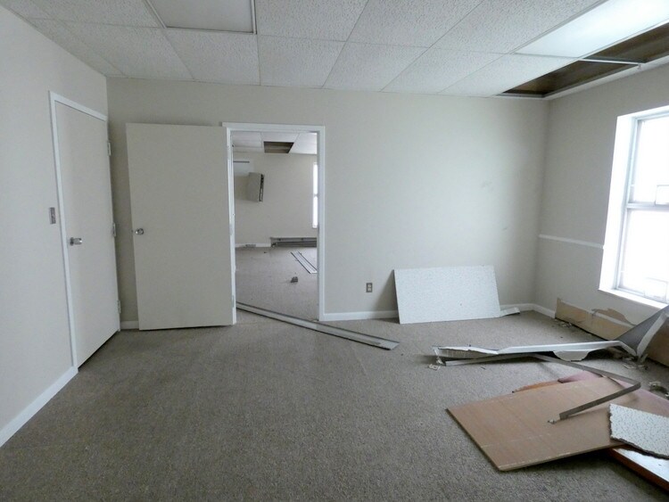 More Photos Of 2316 Corunna Rd, Flint Religious Facility For Lease