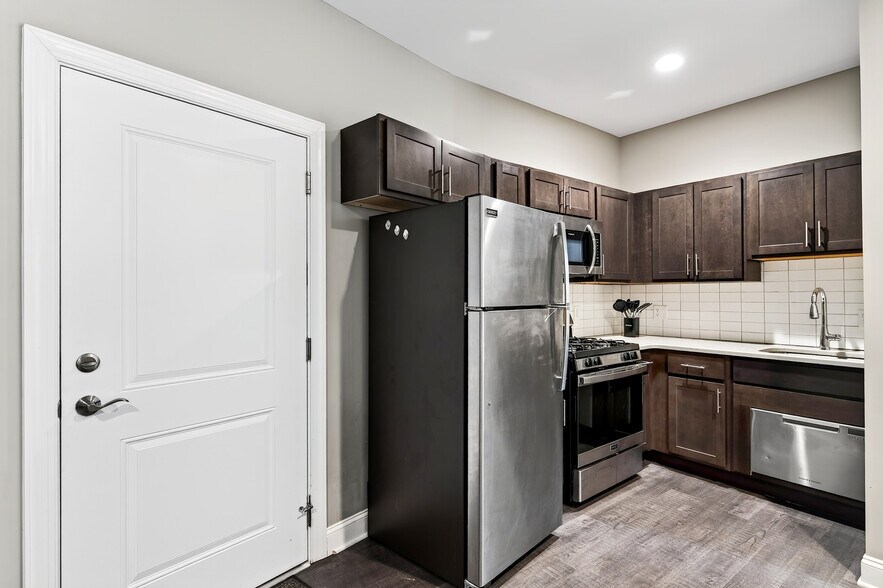 More Photos Of 531 Virginia St, Buffalo Apartments For Sale