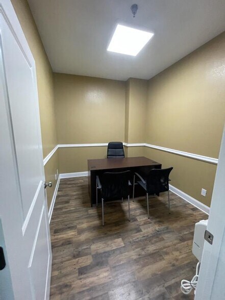 More Photos Of 506 Bear Creek Rd, Dalton Manufacturing For Sale