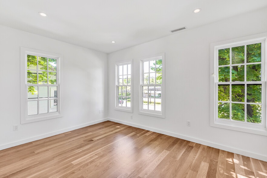 More Photos Of 965 Post Rd E, Westport Office Residential For Lease