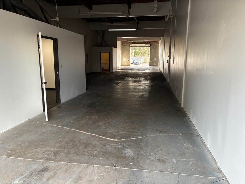 More Photos Of 8130 Lorraine Ave, Stockton Warehouse For Lease