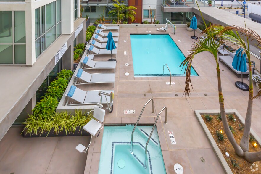More Photos Of 1110 F St, San Diego Apartments For Lease