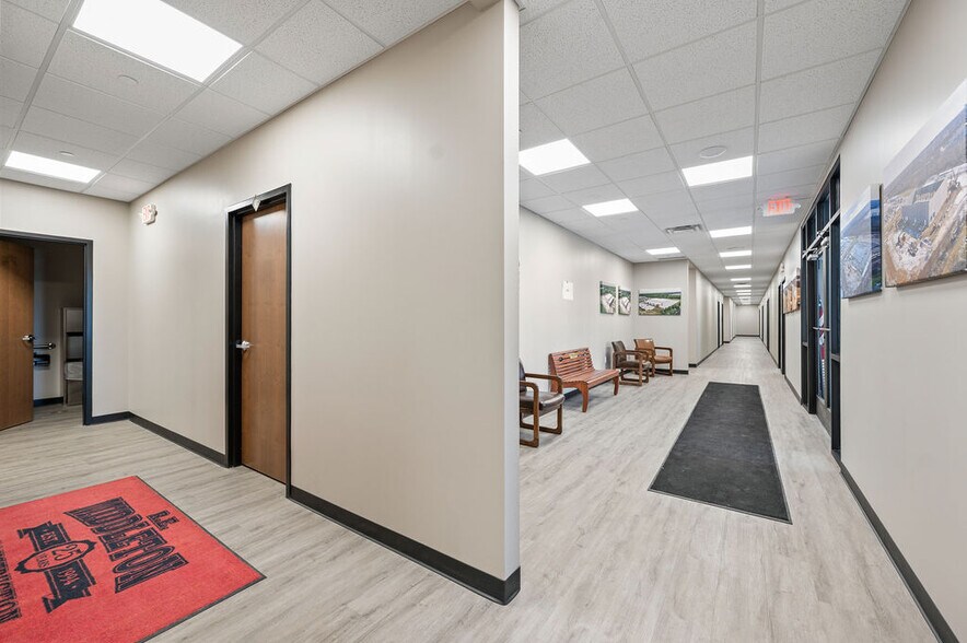 More Photos Of 4889 Alliance Dr, Mason Distribution For Sale