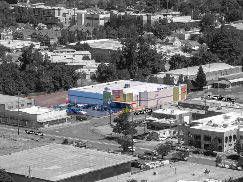 More Photos Of 299 D St NE, Salem Supermarket For Lease