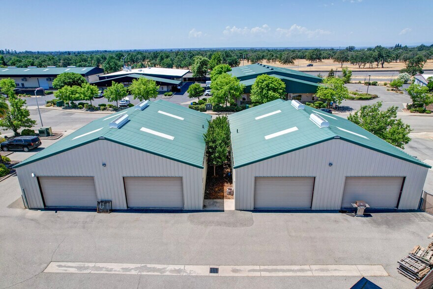 More Photos Of 3075 Crossroads Dr, Redding Light Distribution For Sale