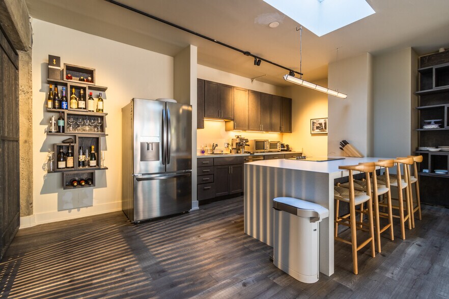 More Photos Of 1122-1126 Folsom St, San Francisco Industrial For Sale