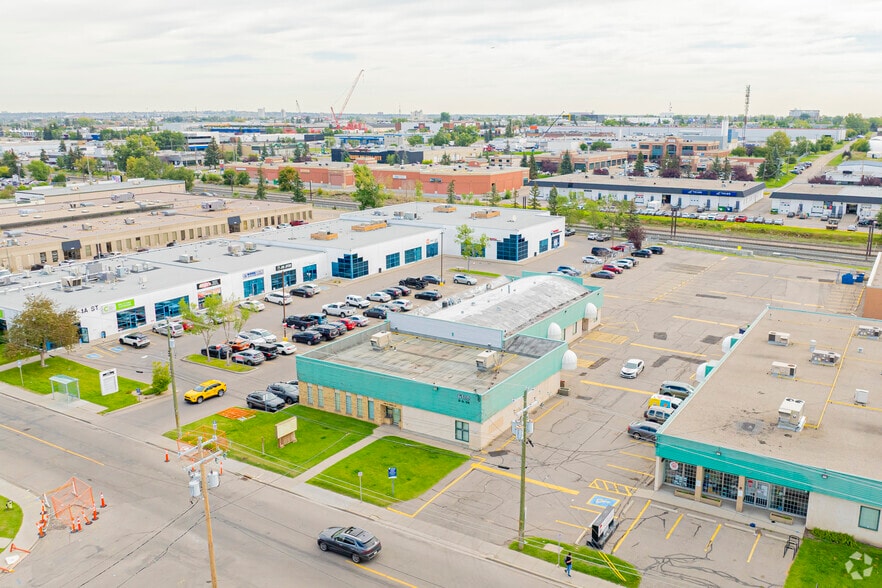 More Photos Of 6110 1A St SW, Calgary Warehouse For Lease