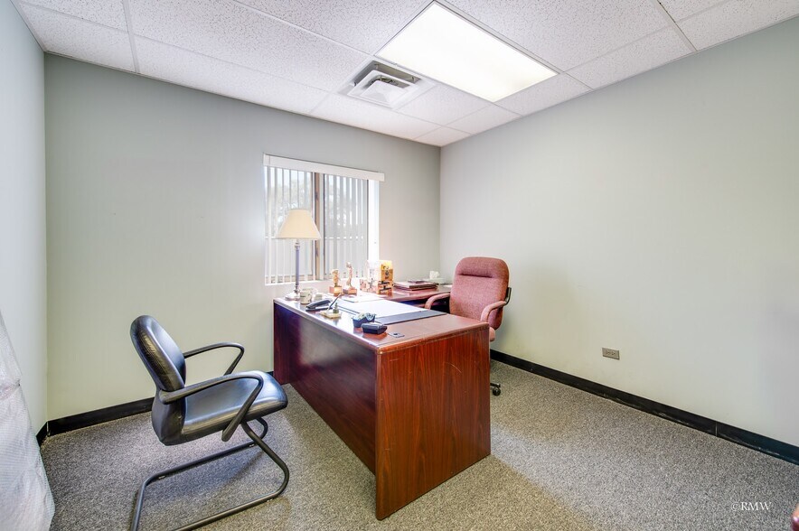 More Photos Of 1015 S Route 83, Elmhurst Light Distribution For Lease