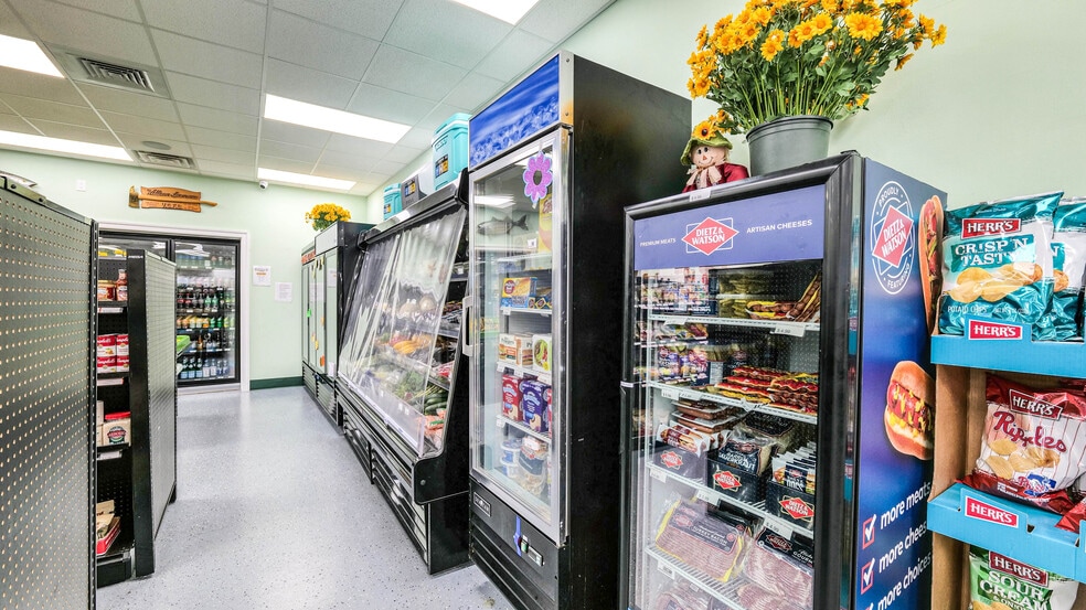 More Photos Of 301 N Dorset Ave, Ventnor City Freestanding For Sale