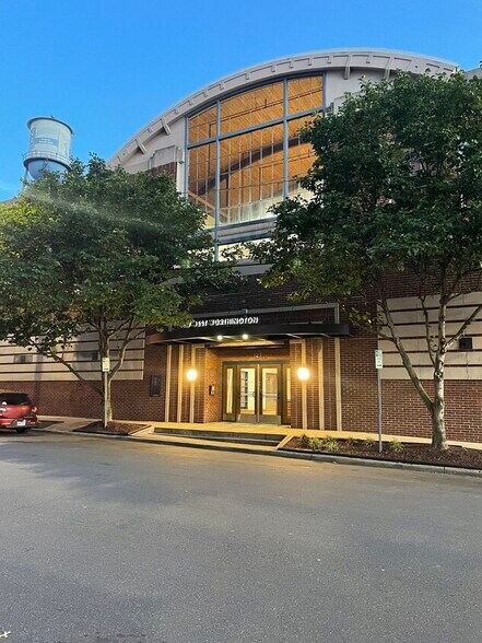 More Photos Of 127 W Worthington Ave, Charlotte Office Residential For Lease