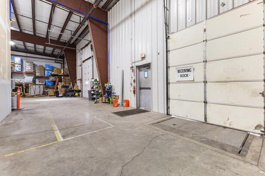 More Photos Of 5829 County Rd 41, Farmington Manufacturing For Lease