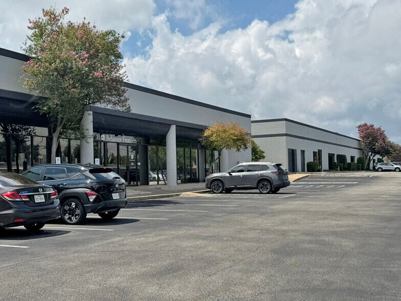 More Photos Of 2391 NE Loop 410, San Antonio Unknown For Lease