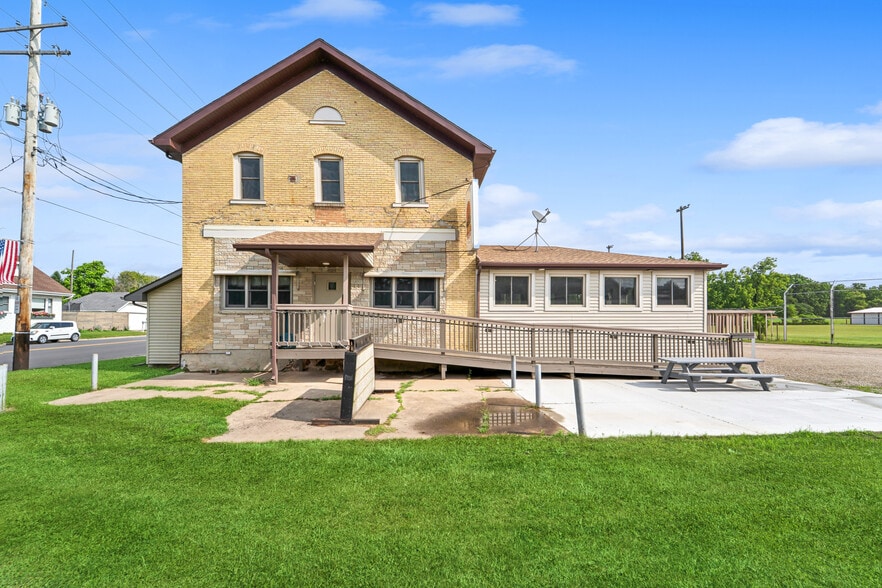 Primary Photo Of E9102 State Road 96 Hwy, Fremont Restaurant For Sale