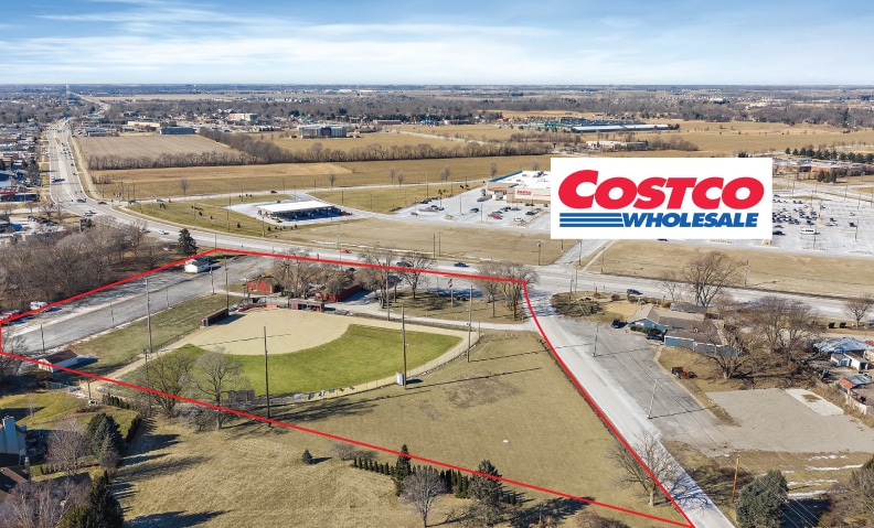 More Photos Of 9054 Veterans Pkwy, Yorkville Land For Sale