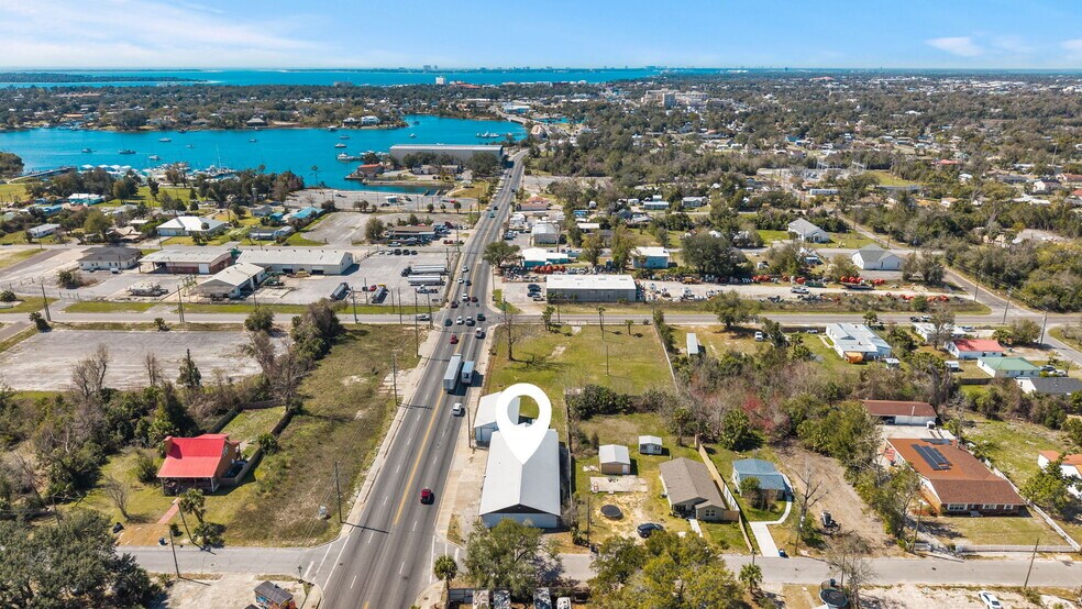 More Photos Of 2135 E 5th St, Panama City Flex For Sale