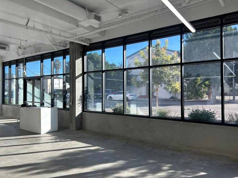 More Photos Of 5103 W Adams Blvd, Los Angeles Apartments For Lease