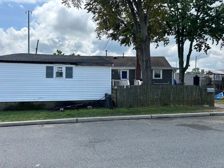 More Photos Of 85 Highway 35, Keyport General Retail For Sale