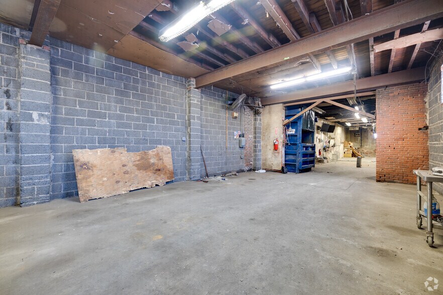 More Photos Of 3297 Tilton St, Philadelphia Light Manufacturing For Sale