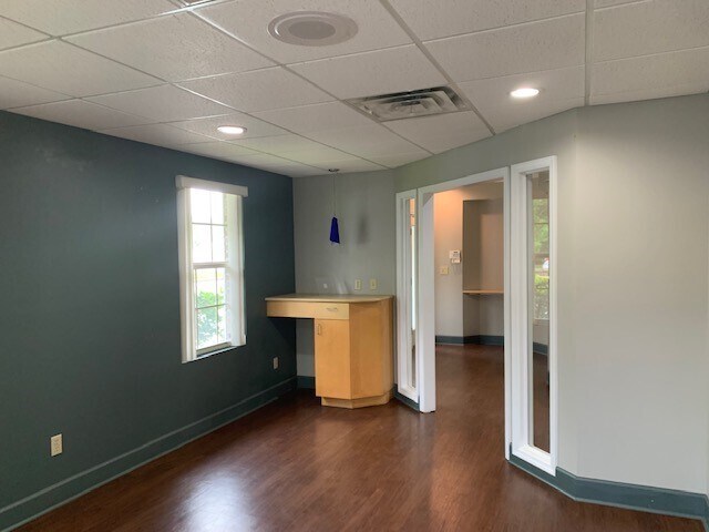 More Photos Of 3810 Williamsburg Park Blvd, Jacksonville Office For Lease