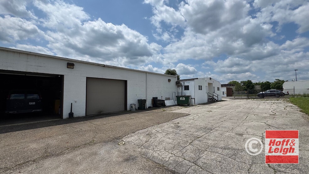 More Photos Of 905 Miami St, Akron Industrial For Sale