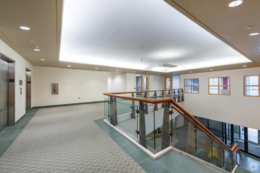 More Photos Of 40 Shattuck Rd, Andover Office For Lease