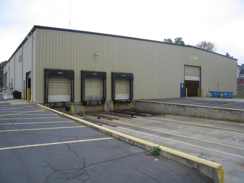 More Photos Of 360 Monroe Hwy, Lancaster Warehouse For Lease