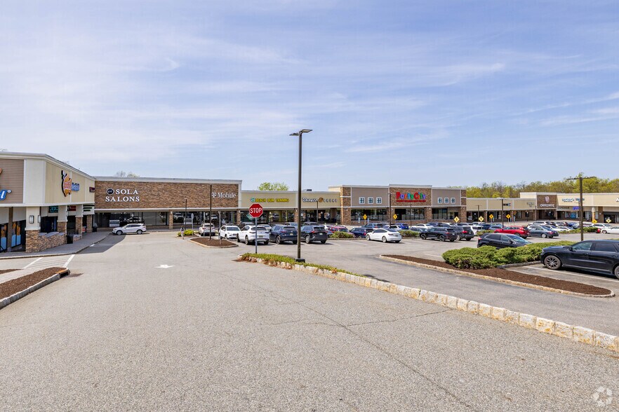 More Photos Of 1595-1659 Rt 23 S, Wayne Unknown For Lease