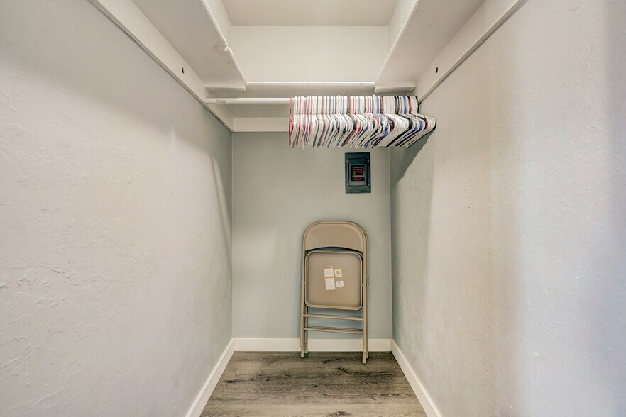 More Photos Of 2108 SW 51st St, Oklahoma City Apartments For Sale