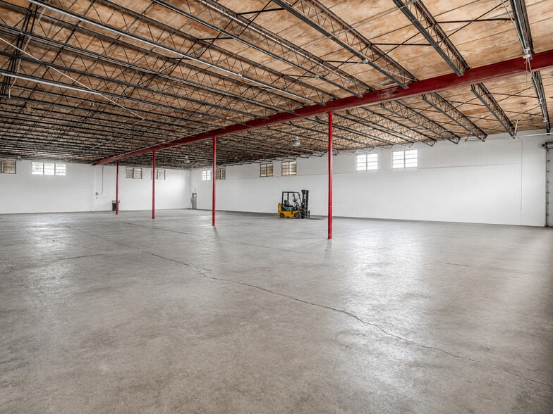 More Photos Of 455 E 10th Ave, Hialeah Warehouse For Sale