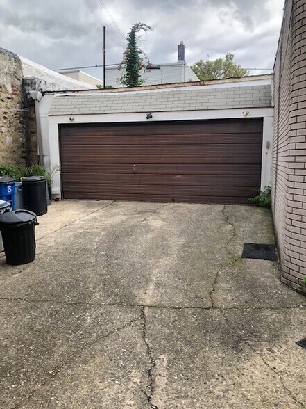 More Photos Of 3183 E Tremont Ave, Bronx Office For Sale