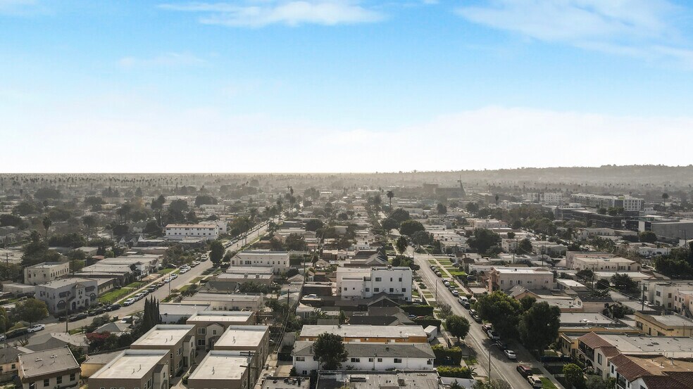 More Photos Of 2806 S Norton Ave, Los Angeles Multifamily For Sale