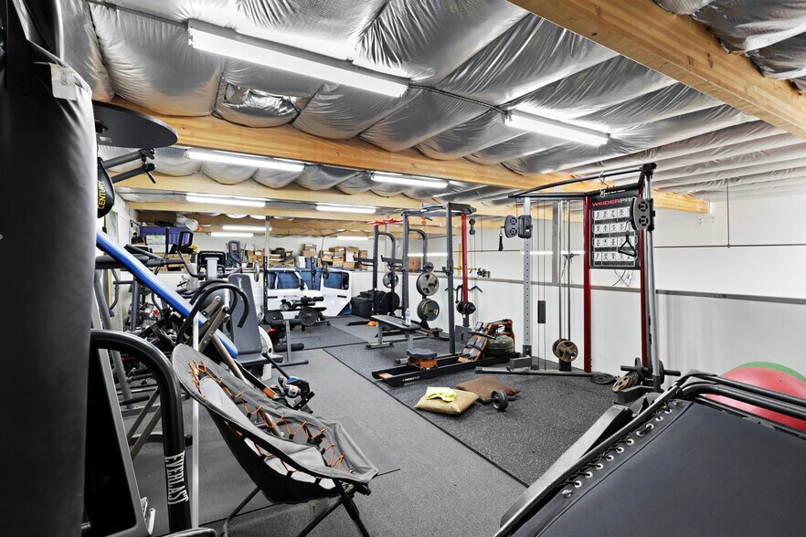 More Photos Of 12862 Foothill Blvd, Sylmar Warehouse For Sale