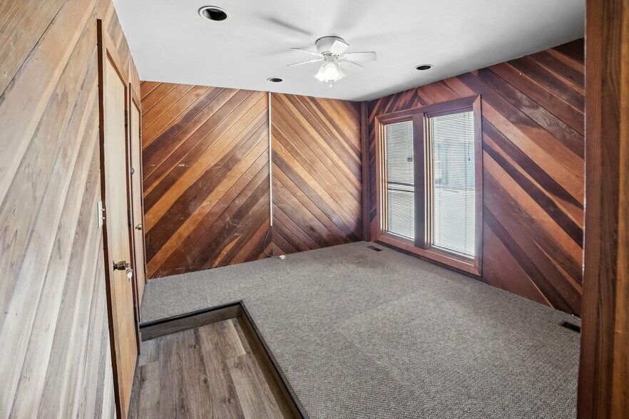 More Photos Of 515 N Summit St, Arkansas City Medical For Lease