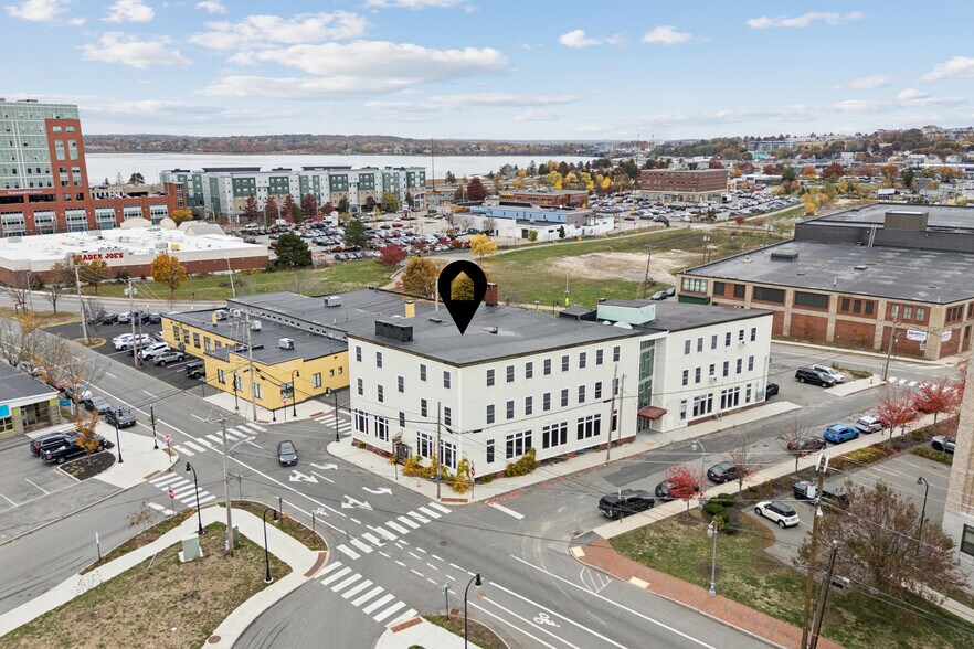 More Photos Of 125 Kennebec St, Portland Freestanding For Sale