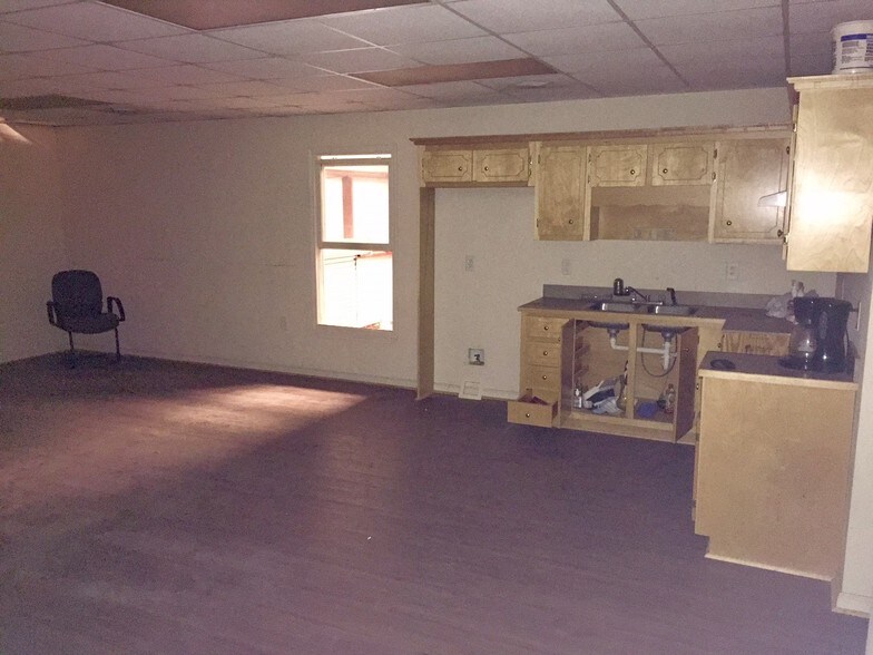 More Photos Of 229 Confederate Ave, Jasper Warehouse For Lease