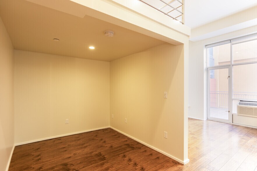 More Photos Of 529 Stevenson St, San Francisco Apartments For Lease