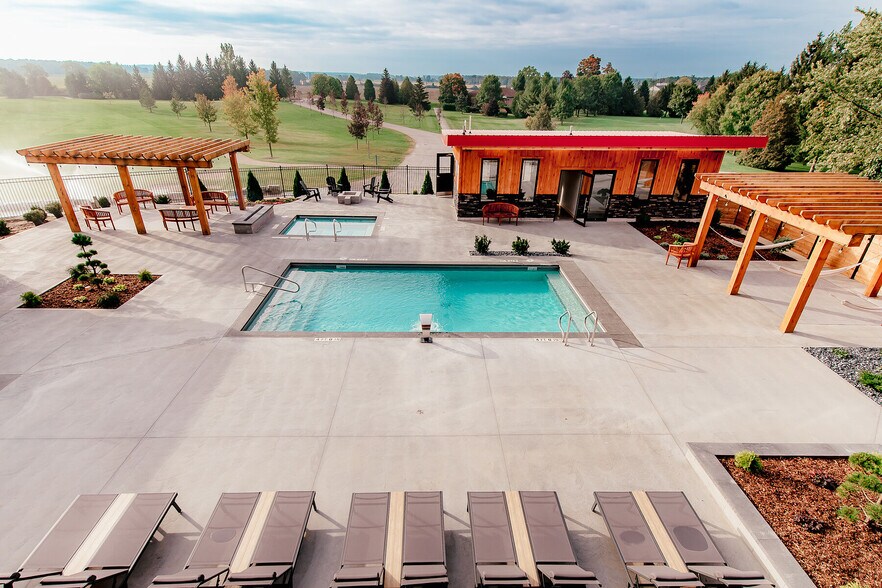 More Photos Of 324183 Mount Elgin Rd, South-West Oxford Golf Course Driving Range For Sale