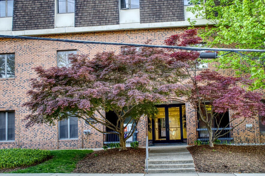 More Photos Of 10521 Judicial Dr, Fairfax Medical For Sale