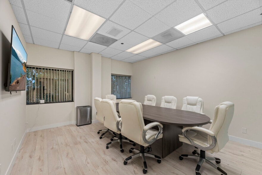 More Photos Of 28720 Roadside Dr, Agoura Hills Office For Lease