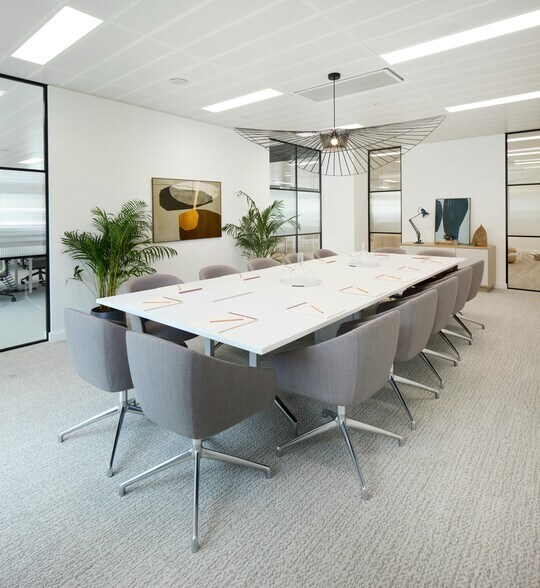 More Photos Of 1 Kingsway, London Office For Lease