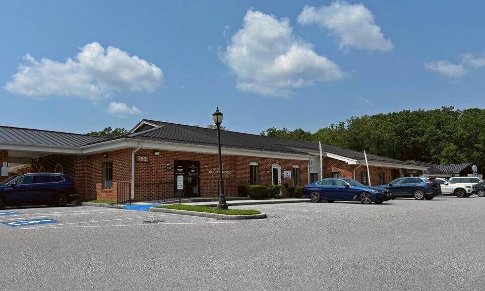 Primary Photo Of 760-790 Ritchie Hwy, Severna Park Office For Lease