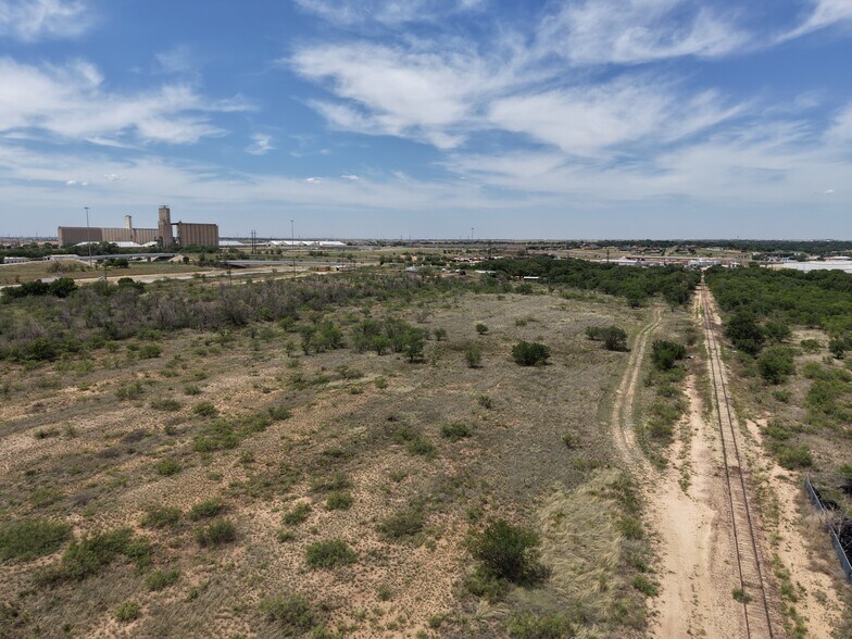 More Photos Of 1620 N Loop 289, Lubbock Land For Sale